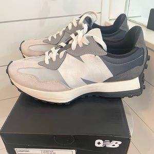 Figs New Balance 327 M6/W7.5